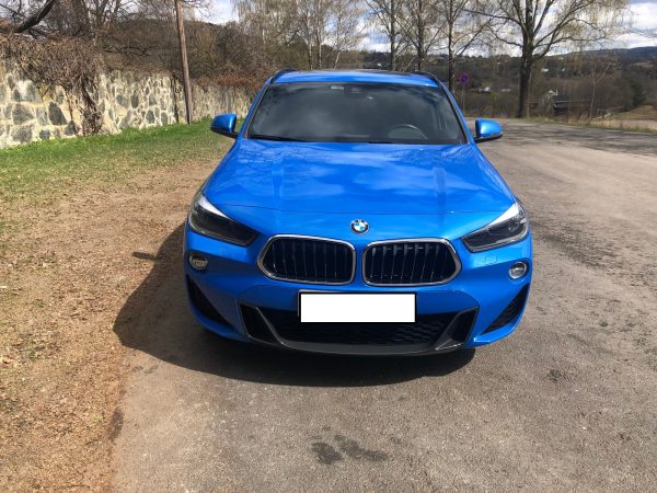 Pins Auto Occasion - 20000,00€ - BMW X2 Euro6d-T 132g, Saphirschwarz, 11cv, 5 portes, mise en circulation le 30-10-2018, première main, garantie 10 mois BMW 5 places, longueur : 4,36 mètres, Poids en charge 3855 Kg, Année : 10/2018 Kilométrage : 61000 Km Boite : Automatique Couleur : Bleue Carburant : Essence prix : 23.000€